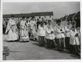 Weihe der Kirche durch Bischof Dr. Julius Döpfner - 7.11.1954